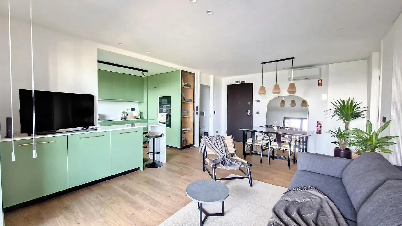 Roots Loft By Lovelystay Funchal  Portugal