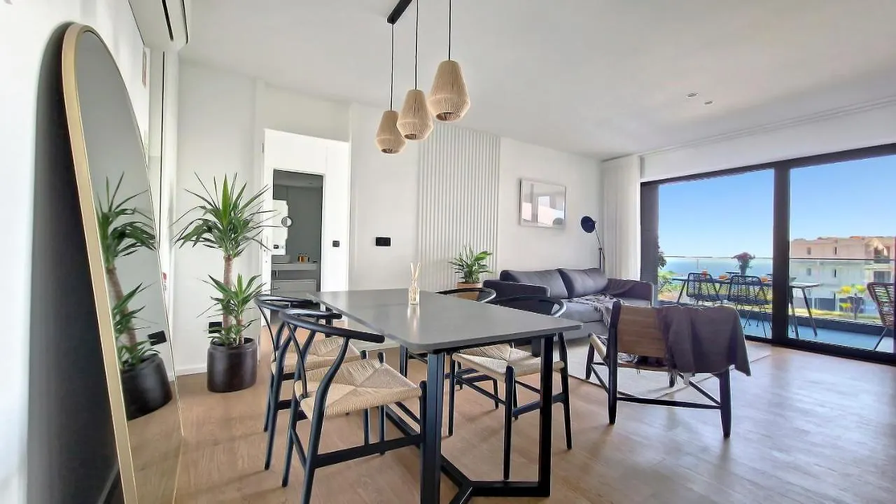 Roots Loft By Lovelystay Funchal  Apartment