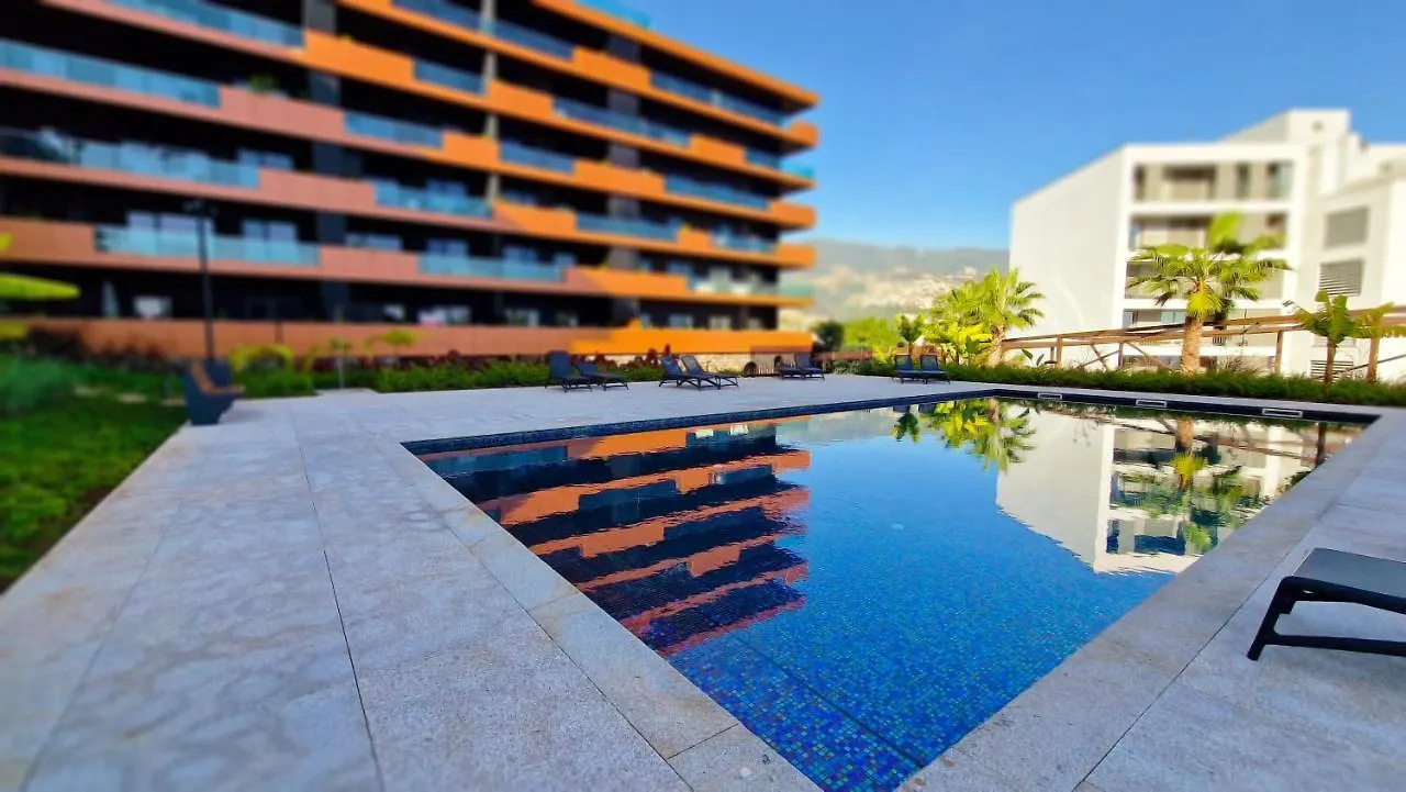 Roots Loft By Lovelystay Funchal  Portugal